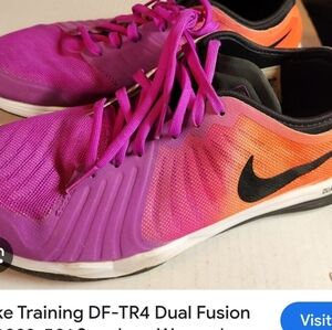Nike Dual Fusion Training Shoes Size 9.5 Womens